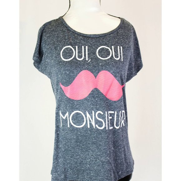 Oui, Oui Monsieur Grey Graphic Tee - Picture 3 of 3